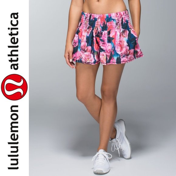 lululemon athletica Pants - 🚫SOLD🚫 Lululemon Secret Garden Hot Hitter Skort